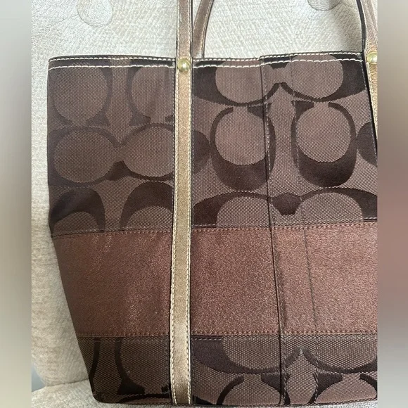 Coach Vintage Tote 11098 (Brown with Metallic Bronze Trimming) - Picture 7 of 16